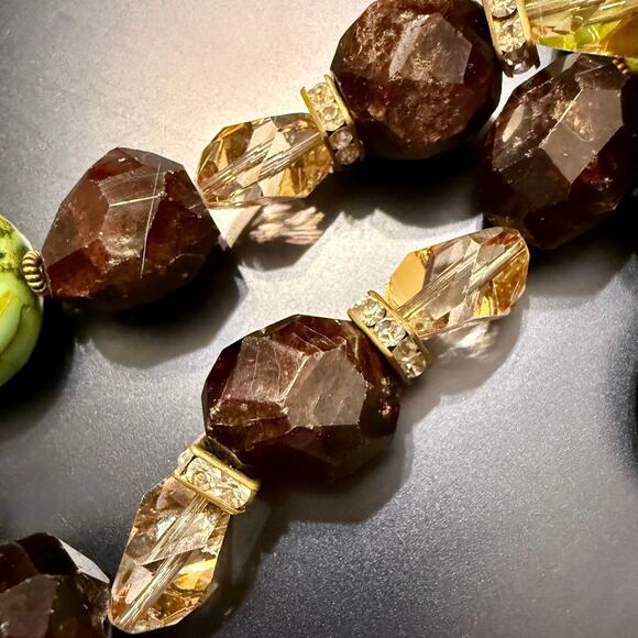 Chunky Green Stone & Faceted Beaded Statement Necklace - Picture 9 of 10